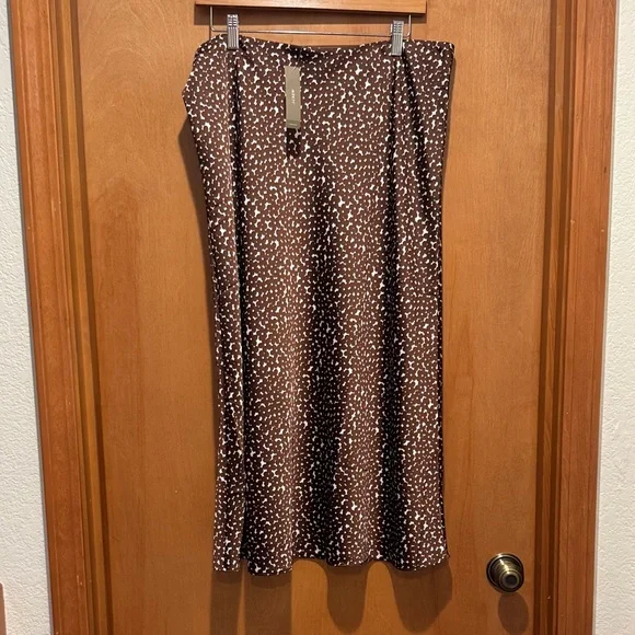 J. Crew Gwyneth Slip Skirt. Mocha Floral. Size XL. NWT - Picture 1 of 3